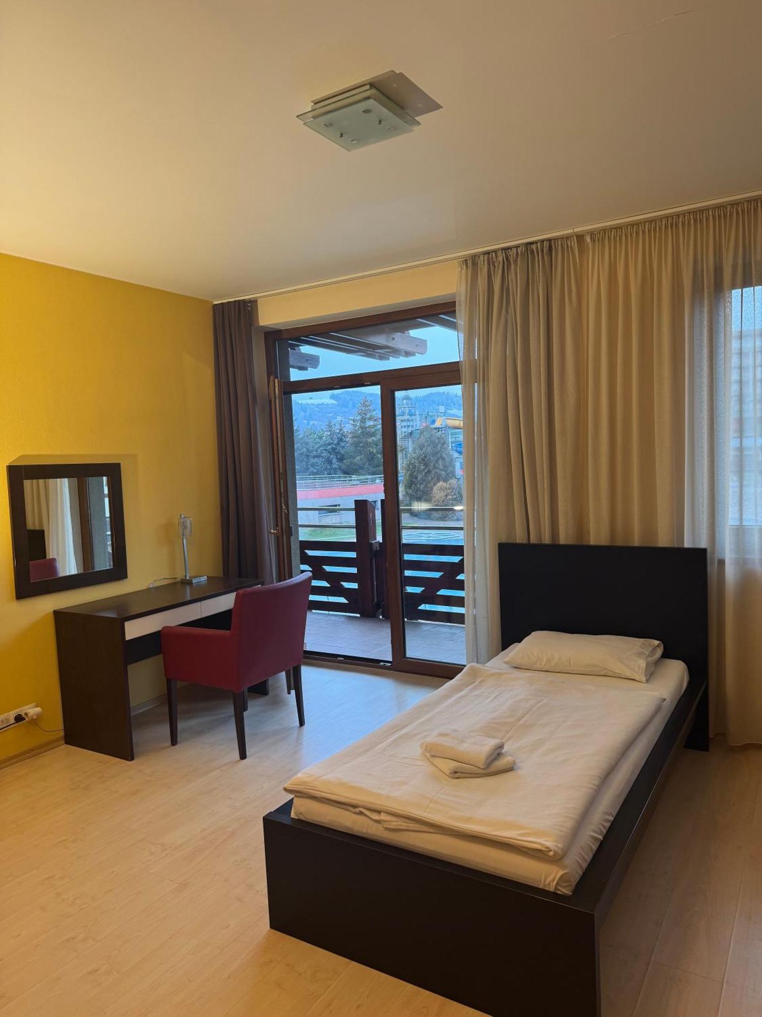 Apartman Paradise Bešeňová Exteriör bild
